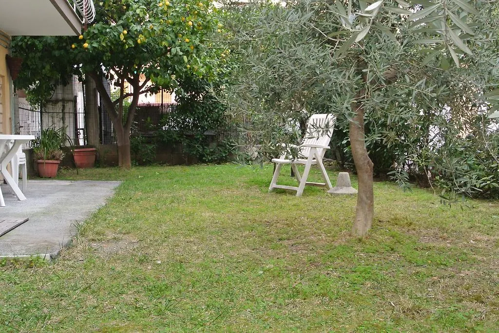 Monolocale Piave 4 Apartment Loano Italy