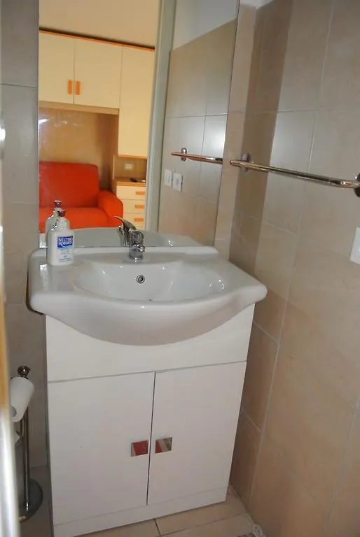 Monolocale Piave 4 Apartment Loano