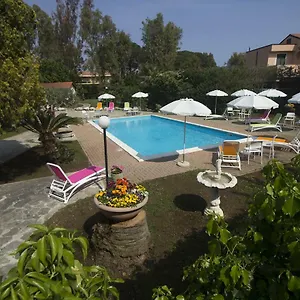 Pool & Garden Appart hôtel